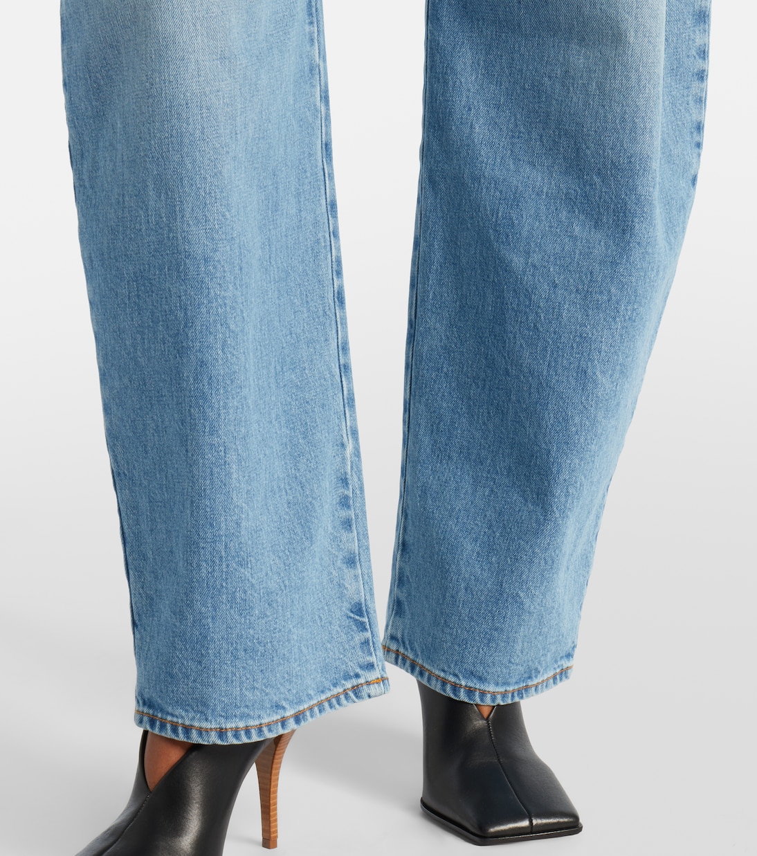High-rise barrel-leg jeans | Alaïa