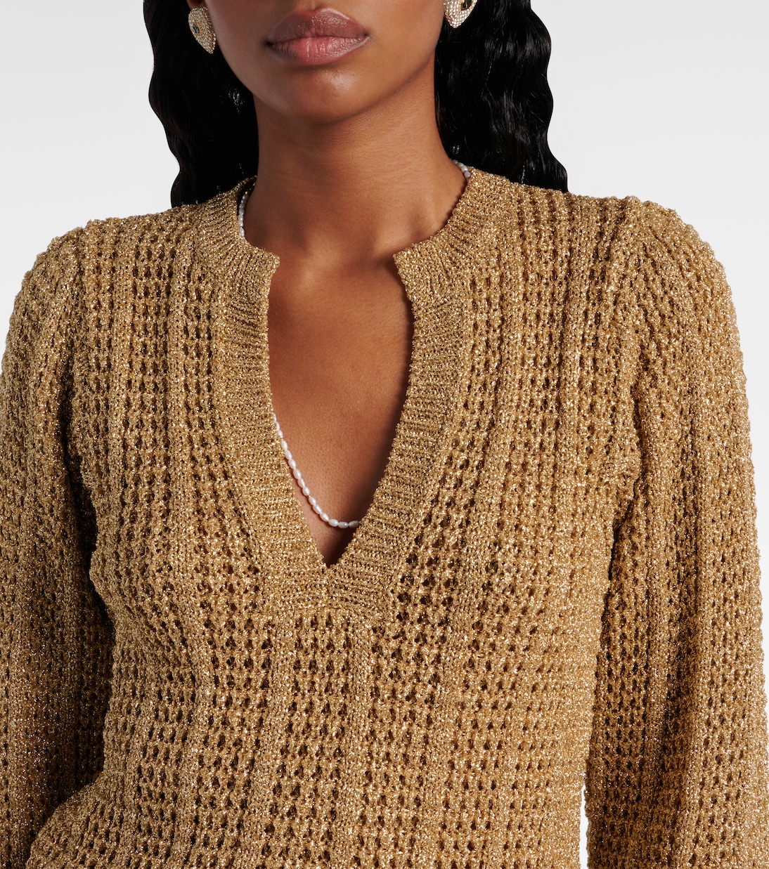 فستان قصير من اللاميه بحبكة مفتوحة | Valentino