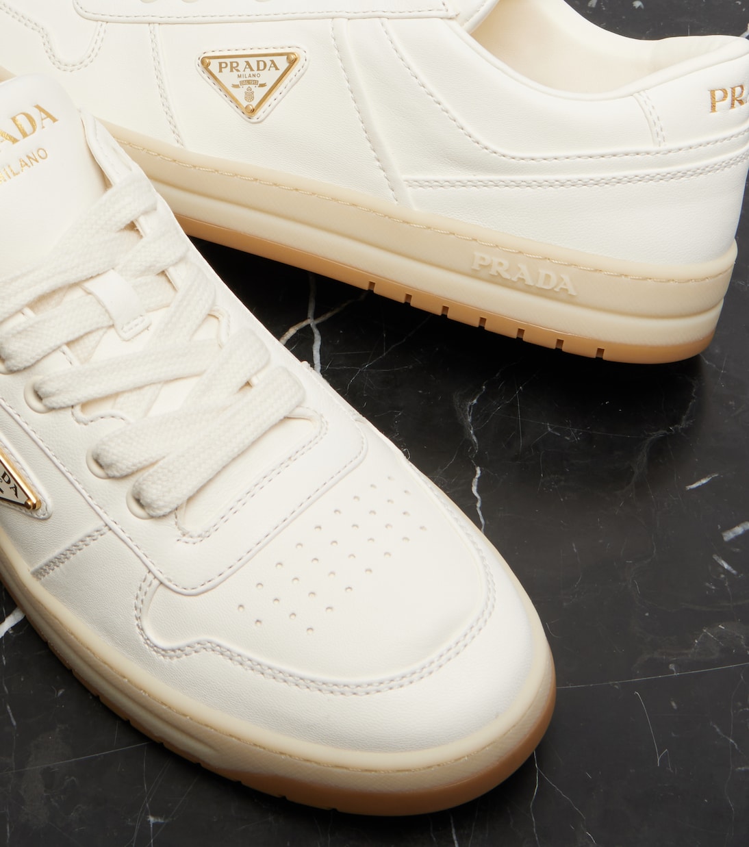 Sneakers Downtown aus Leder | Prada
