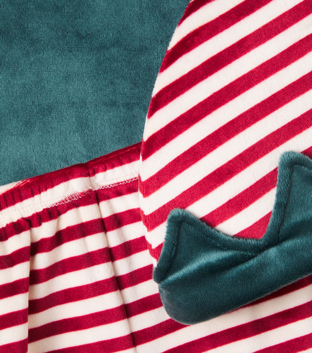 Set de top, pantalones y sombrero de terciopelo | Konges Sløjd