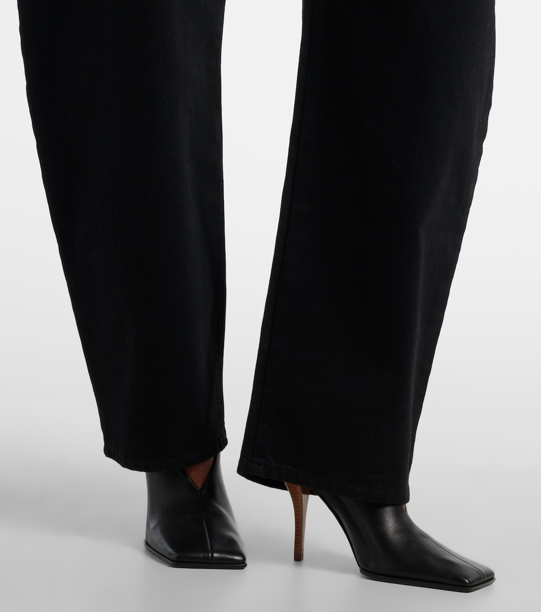 Barrel-leg jeans | Alaïa