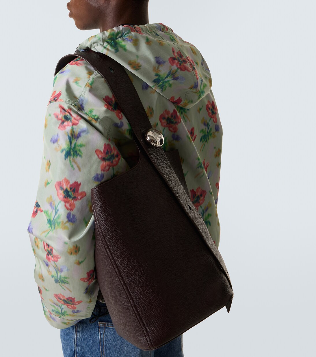 Pebble Large leather bucket bag | Loewe