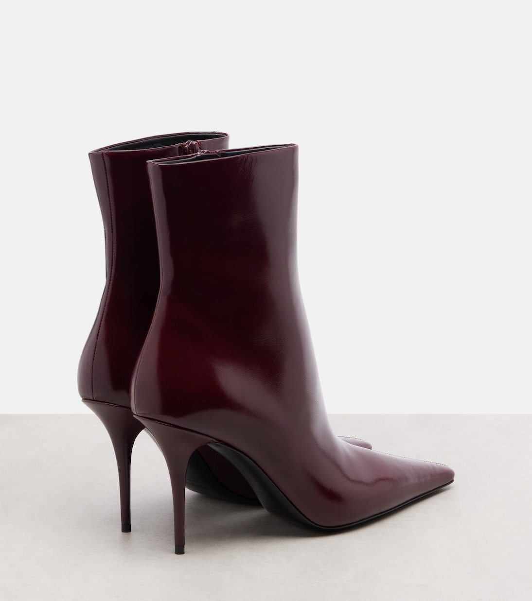 Ashley 90 leather ankle boots | Saint Laurent