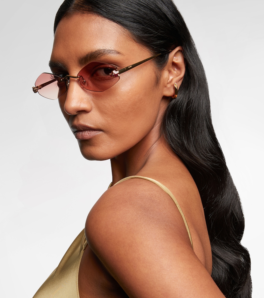 Gafas de sol ovaladas Panthère de Cartier  | Cartier Eyewear Collection