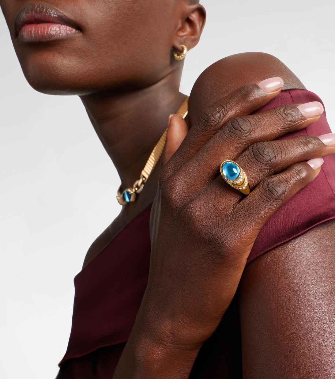 Bvlgari Cabochon 18kt gold ring with topaz and diamonds | Bvlgari