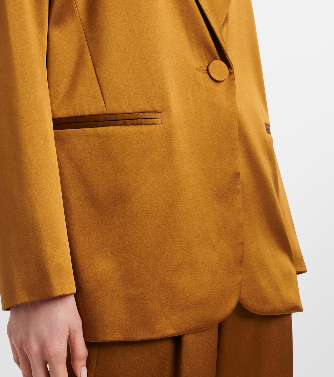 Oversize-Blazer aus Seidensatin | The Sei