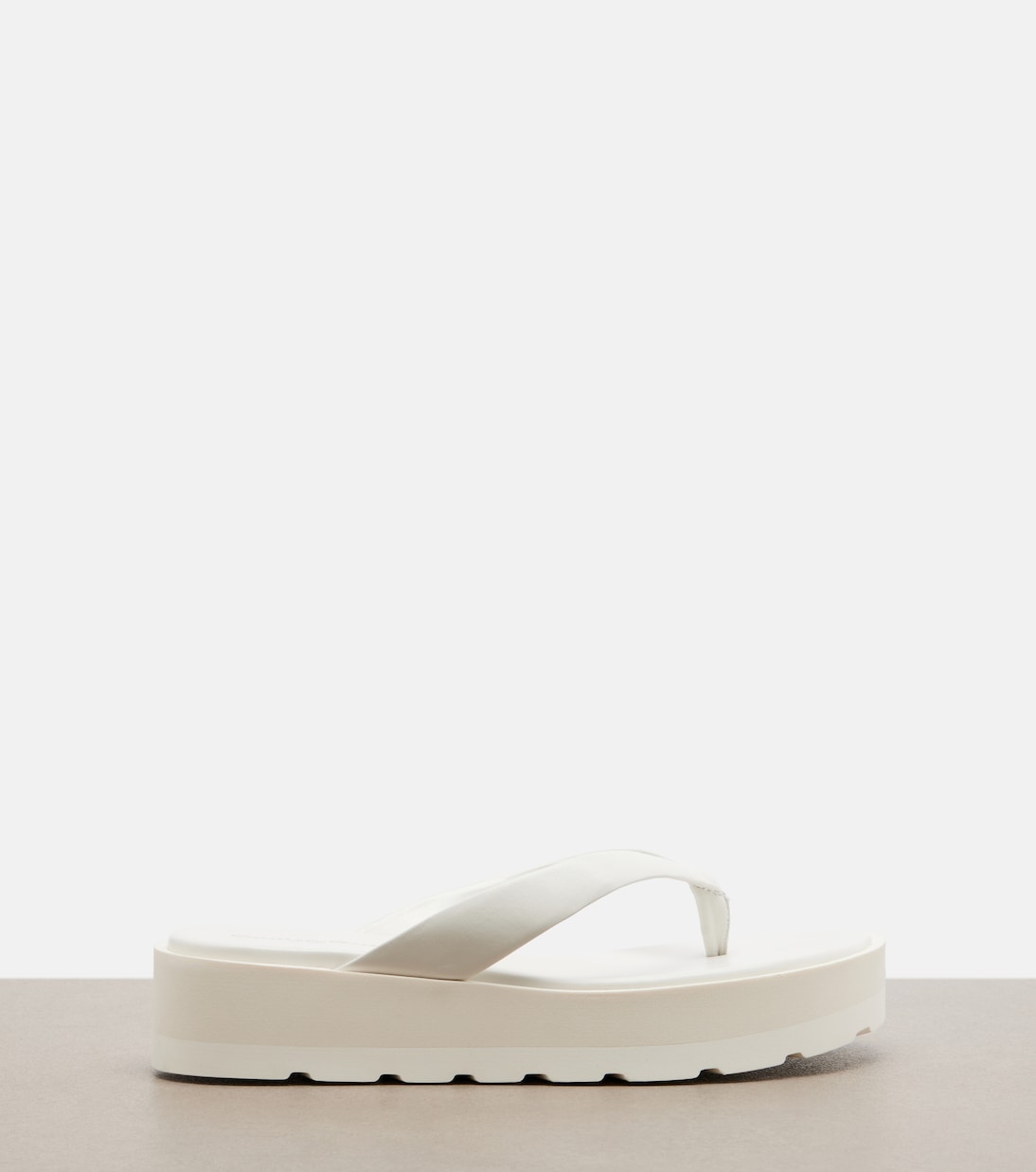 Leather platform thong sandals | Gianvito Rossi