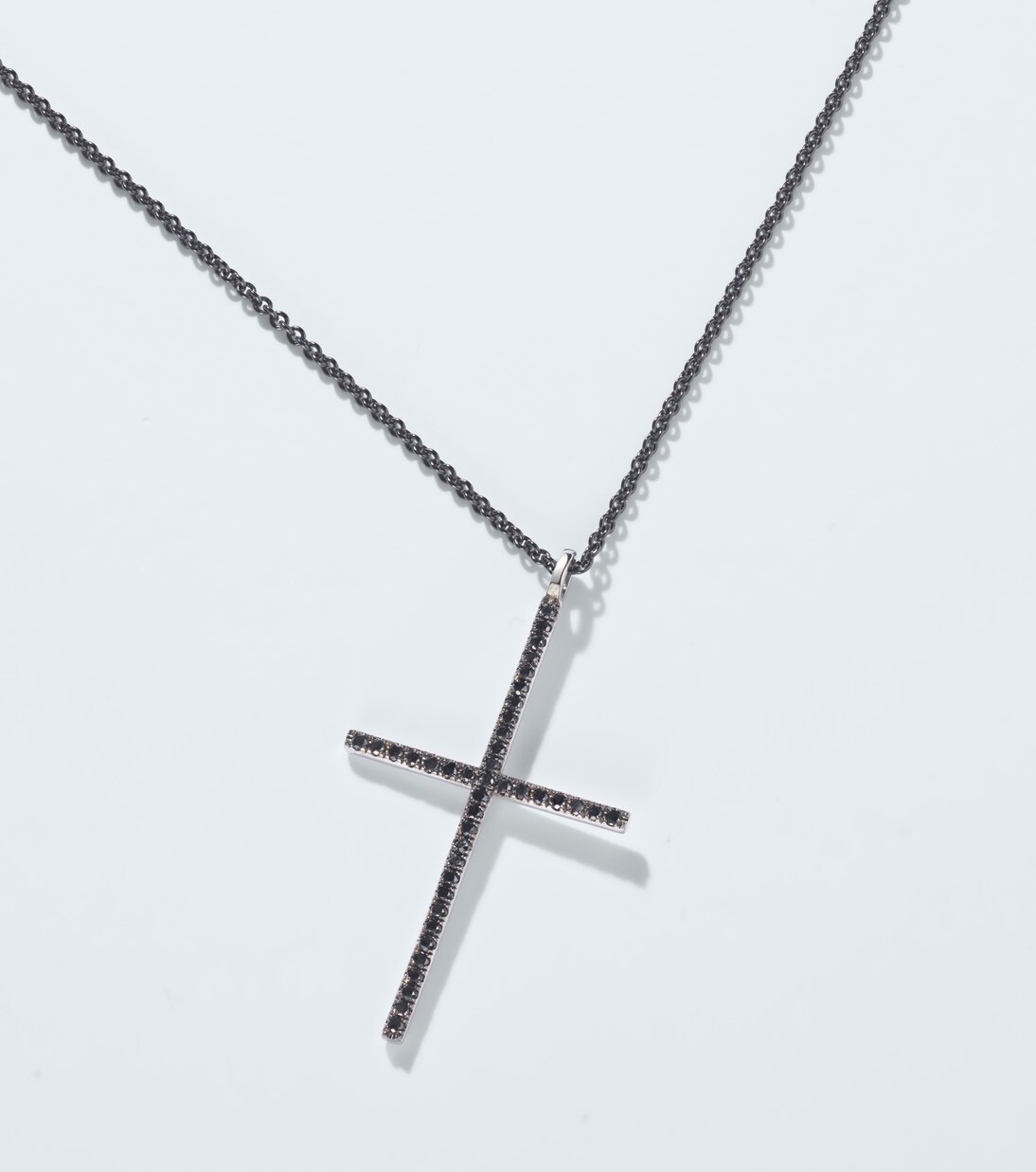 Classic 18kt white gold and steel necklace with diamonds | Ileana Makri
