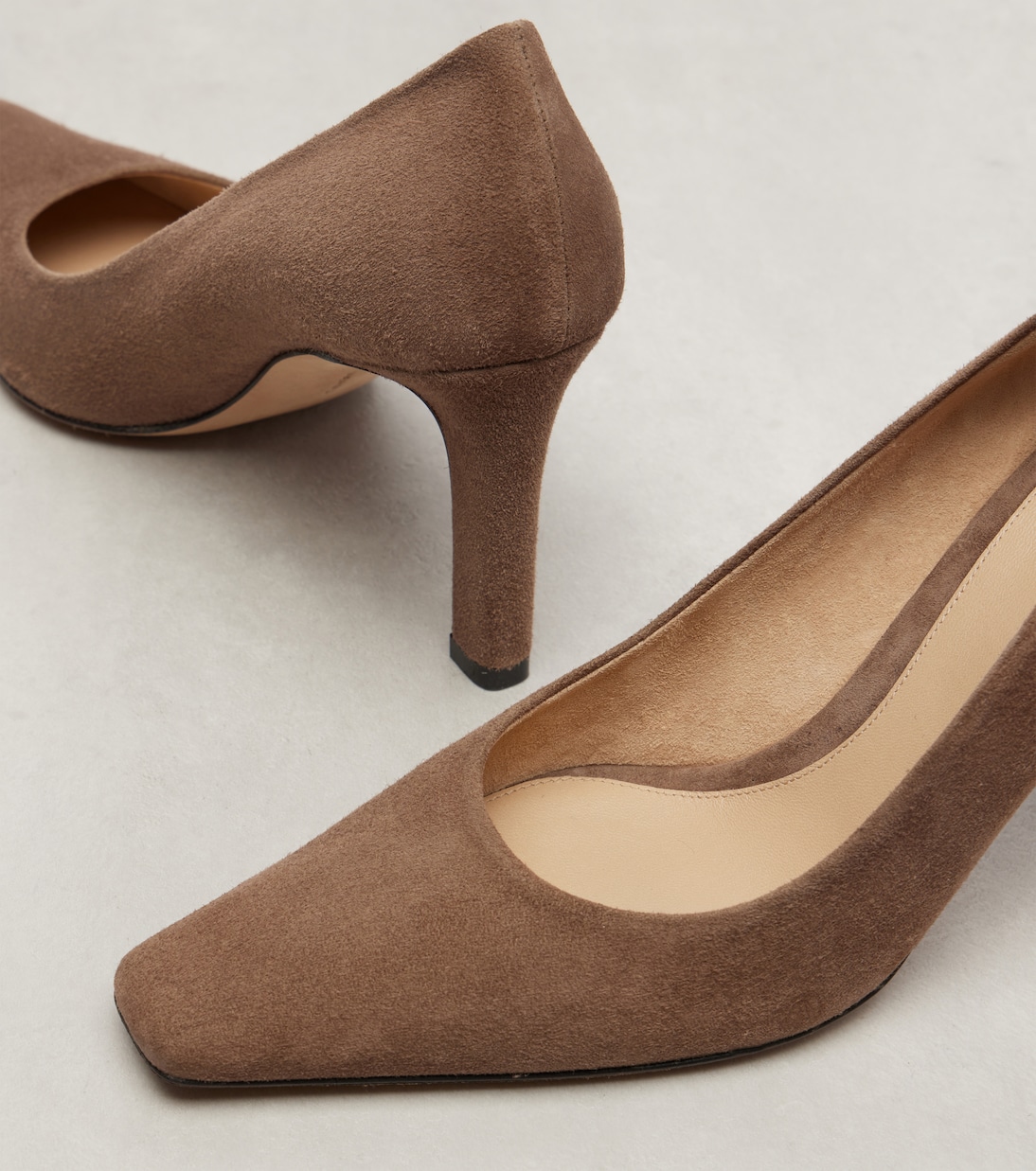 Pumps Carla 80 aus Veloursleder | The Row