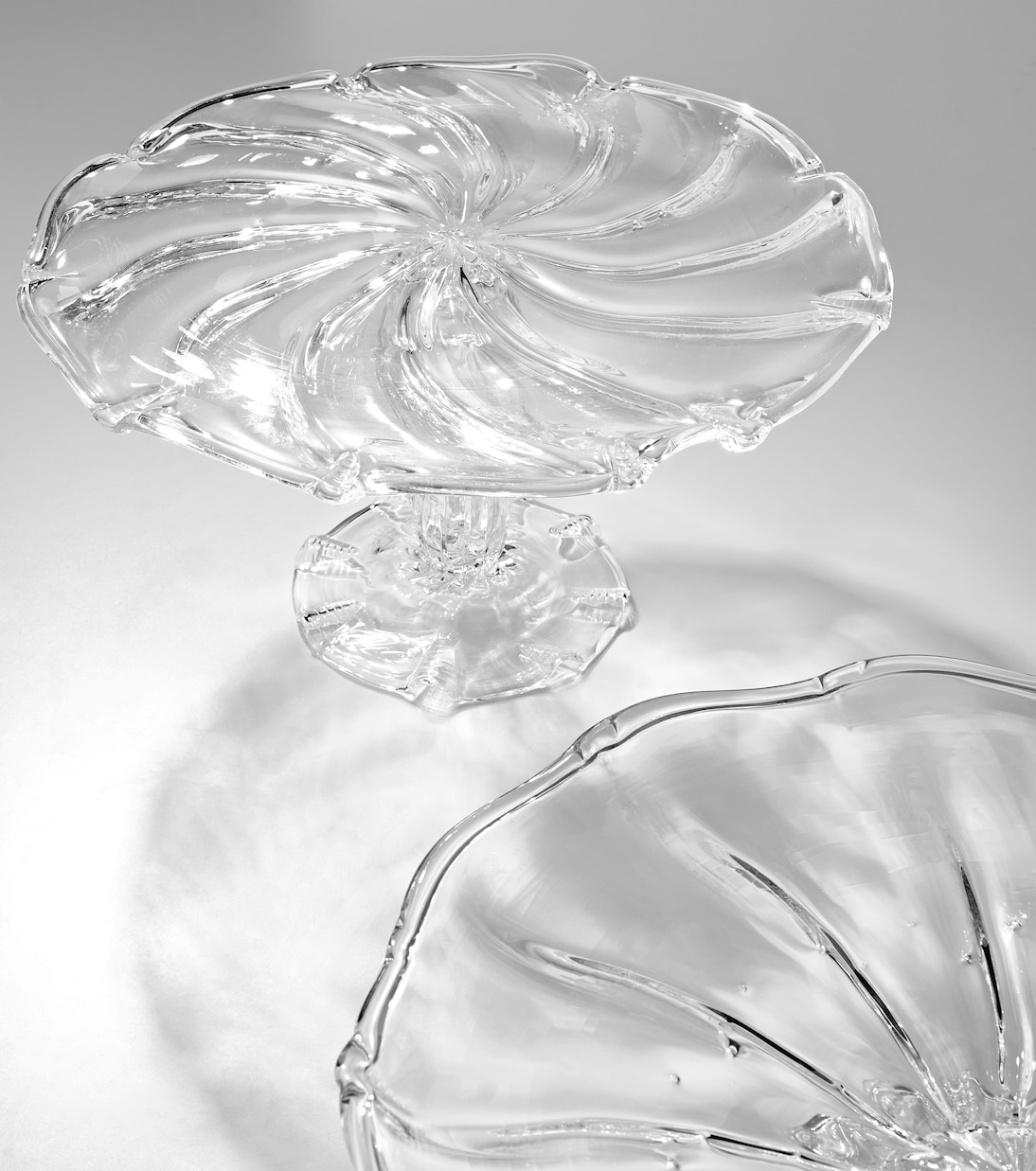 Crystal cake stand | Alexander Kirkeby