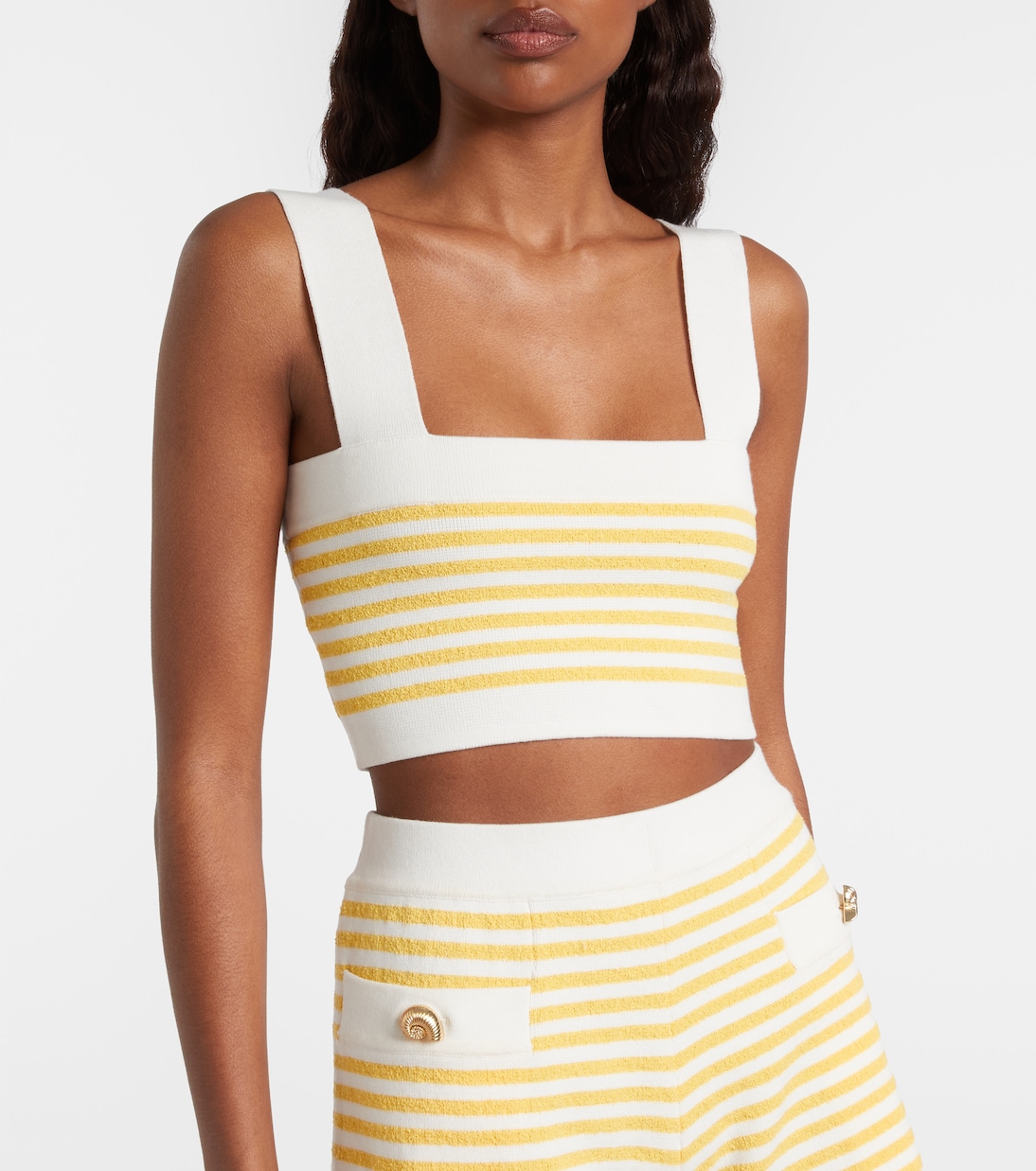 Cropped-Top Ari | Posse