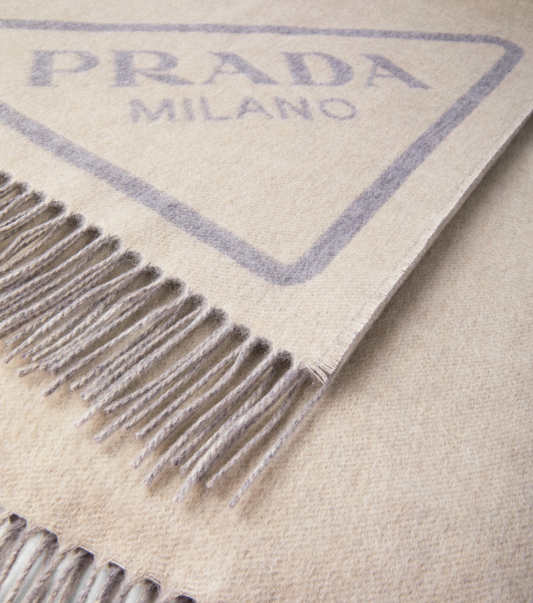 Logo jacquard cashmere blanket | Prada
