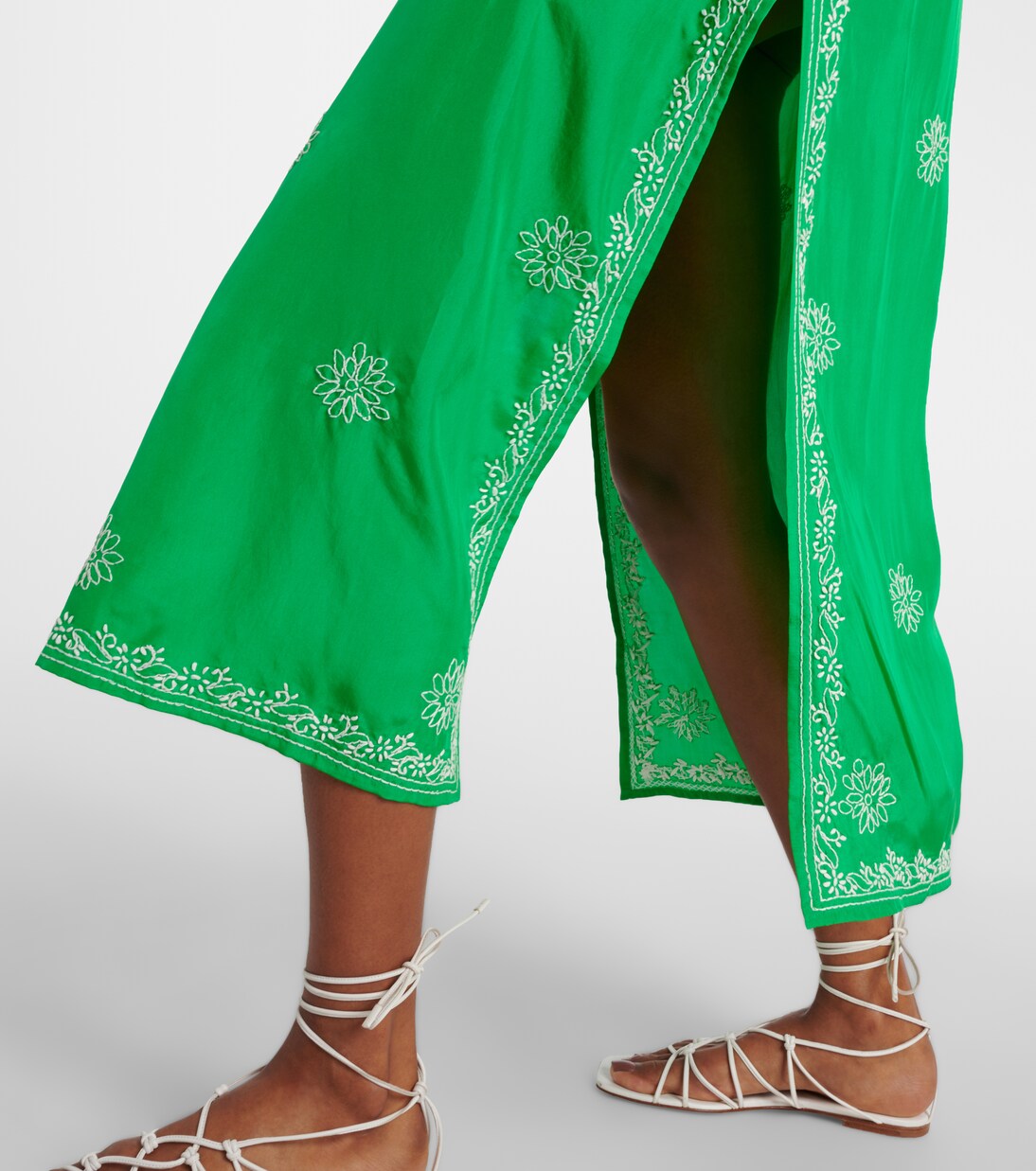 Bestickter Kaftan aus Seide | Juliet Dunn