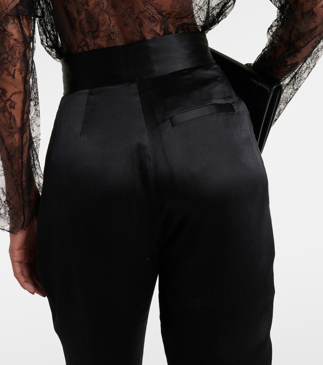 Gerade High-Rise-Hose Remi aus Seide | Tove