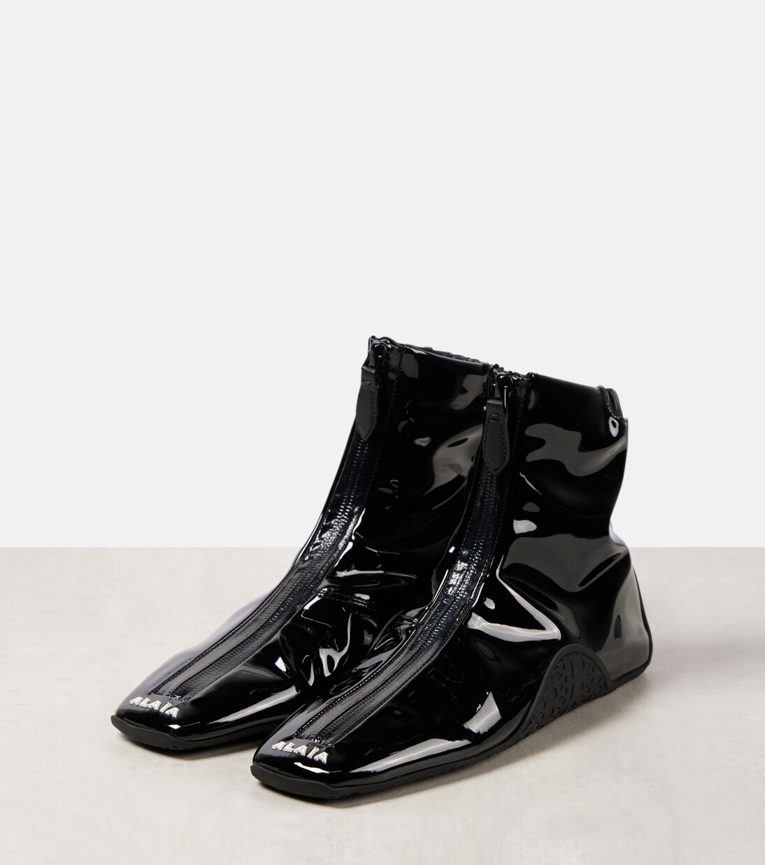 Ankle Boots Sneaker aus Lacklederimitat | Alaïa