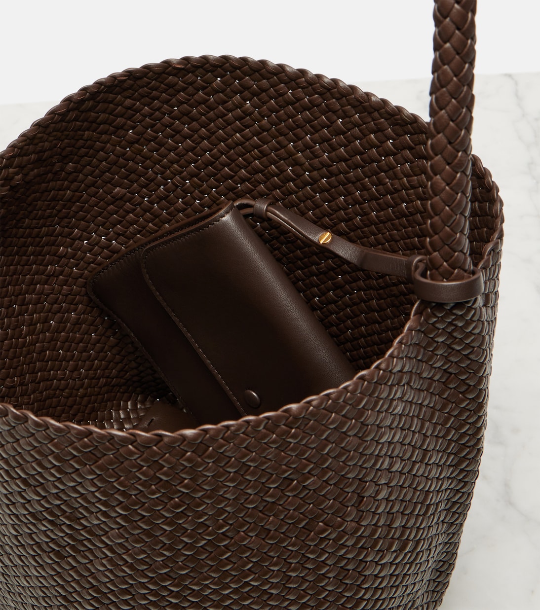 Bolso al hombro N/S Park Medium de piel trenzada | The Row