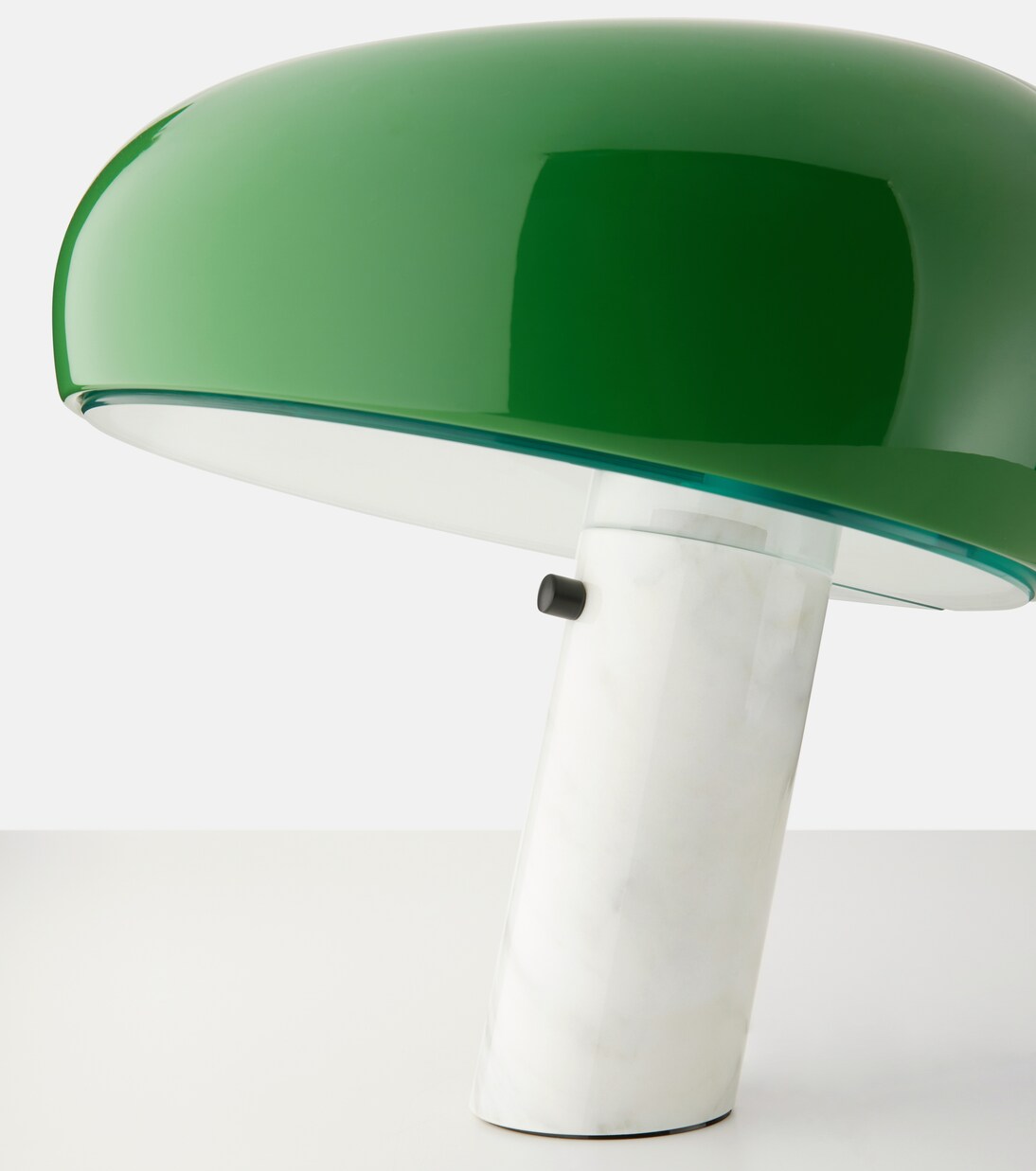 Snoopy table lamp by Achille and Pier Giacomo Castiglioni, EU plug | Flos