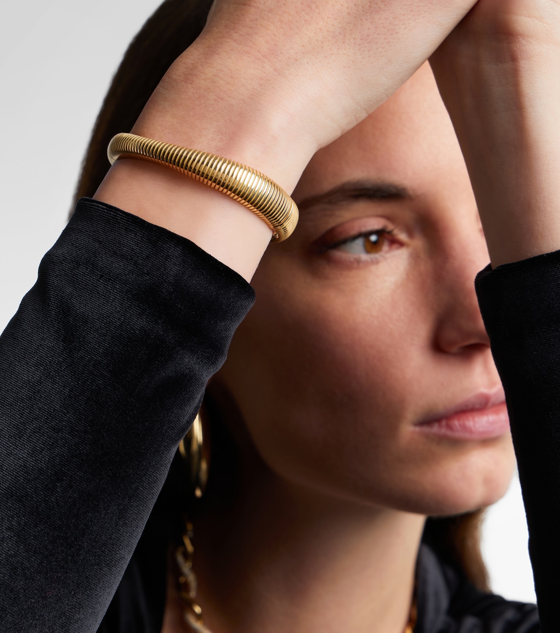 Armreif Isla Flow II aus 18kt Gelbgold | Pamela Zamore