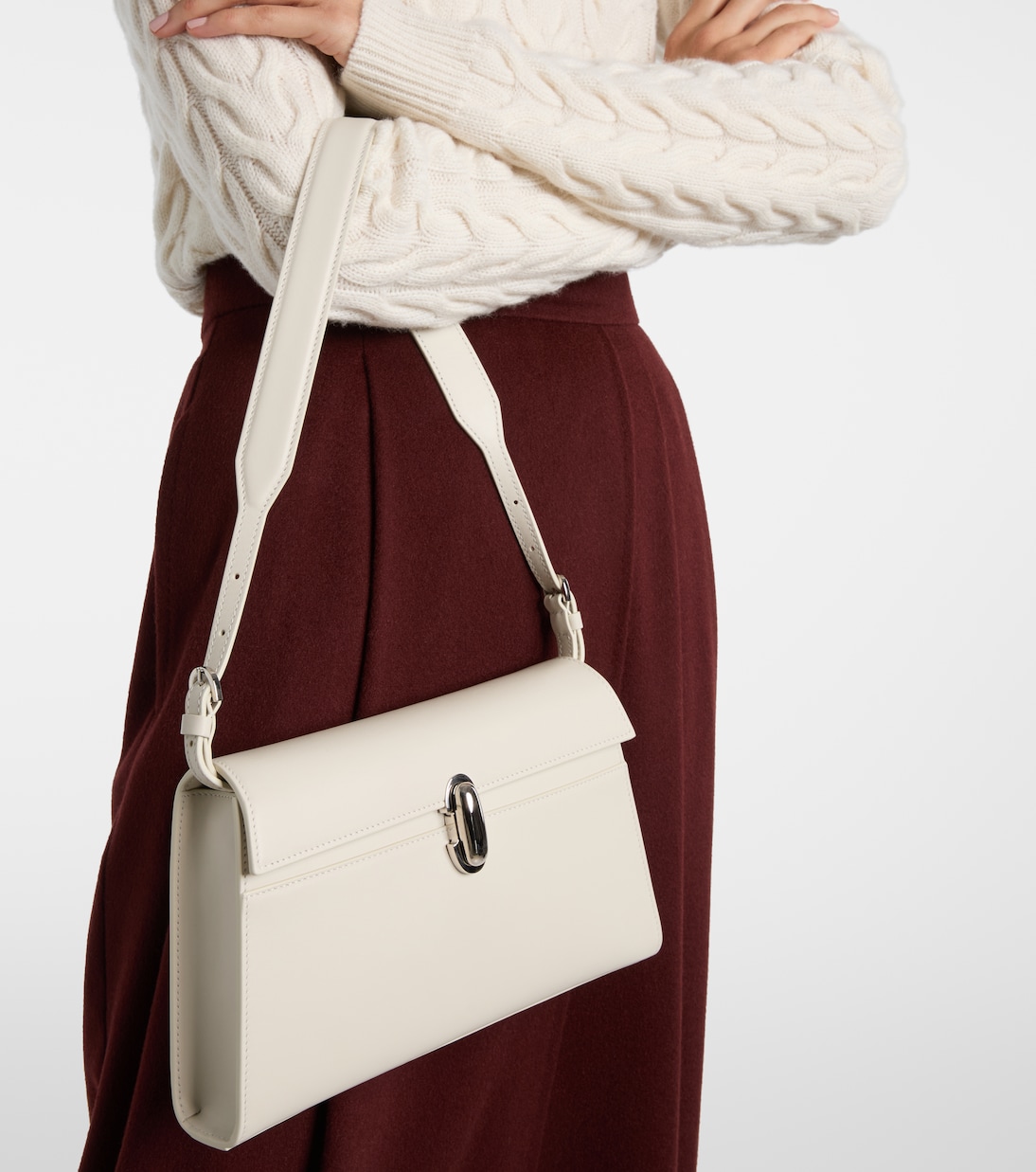 Symmetry 19 leather shoulder bag | Savette