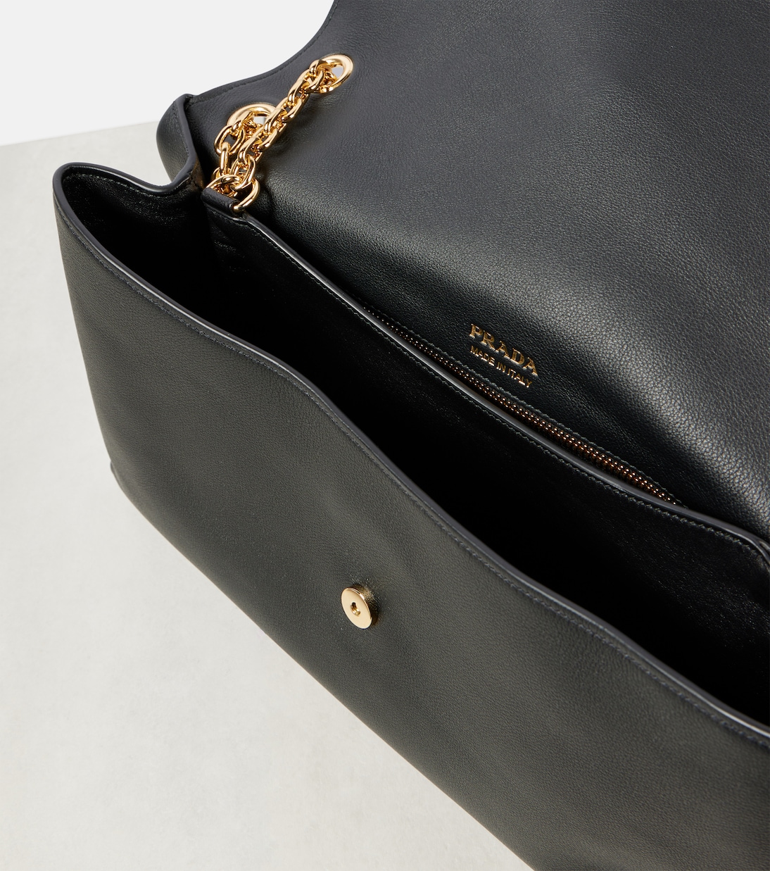 Schultertasche Medium aus Leder | Prada