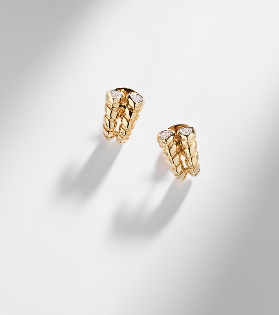 Trisolina 18kt gold earrings with diamonds | Marina B