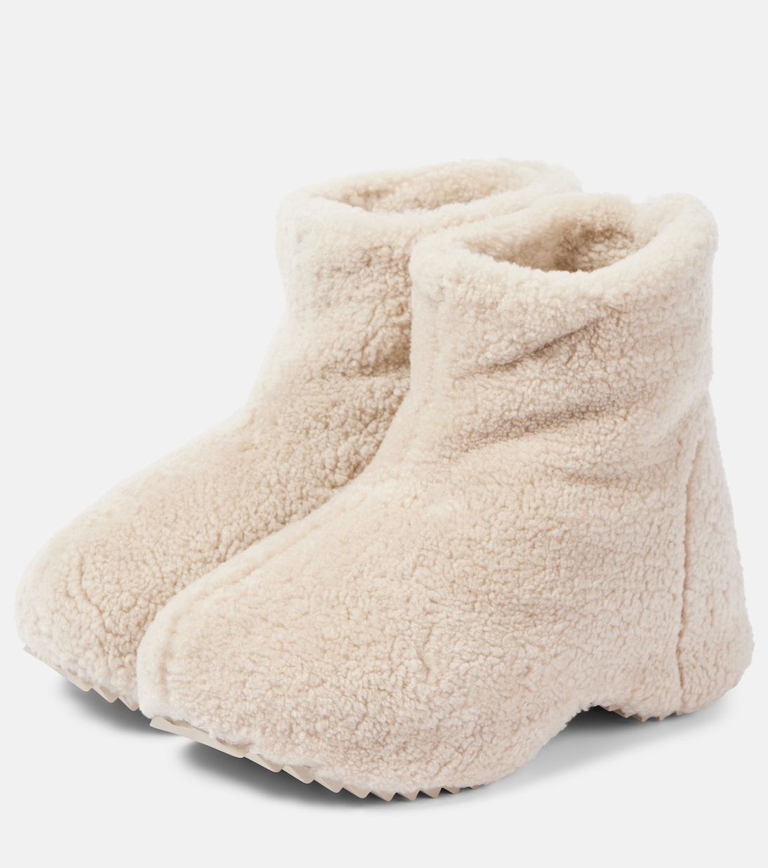 Curly shearling ankle boots | Inuikii
