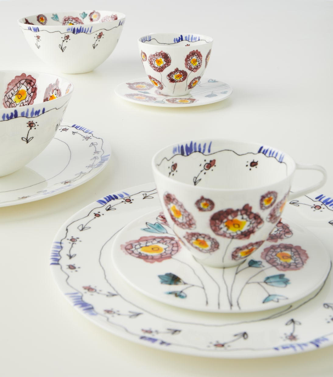 Midnight Flowers Anemone Milk porcelain breakfast set by Marni | Serax