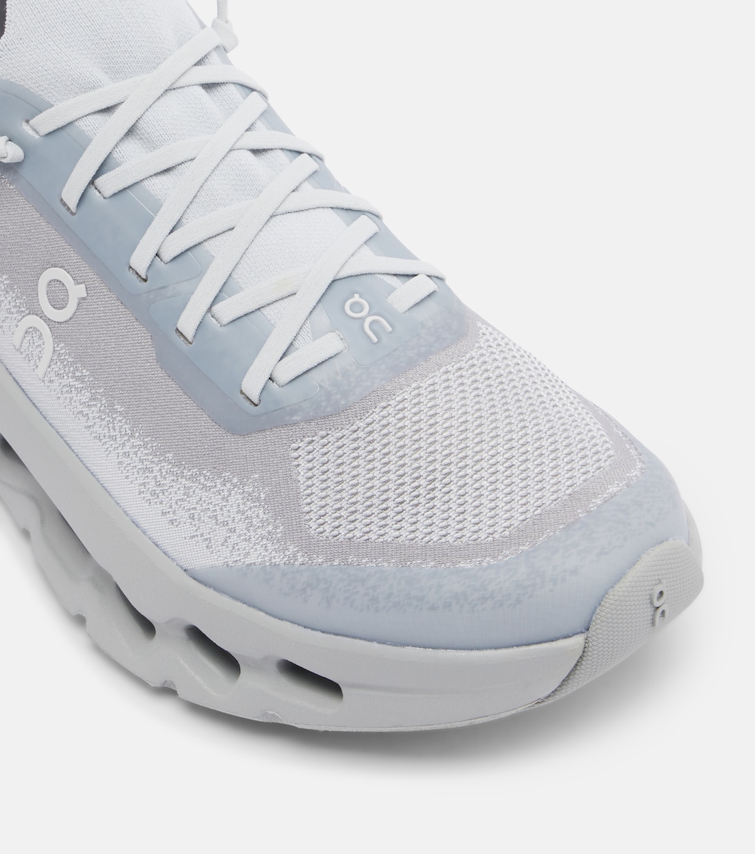 x Zendaya Cloudtilt Moon running shoes | On