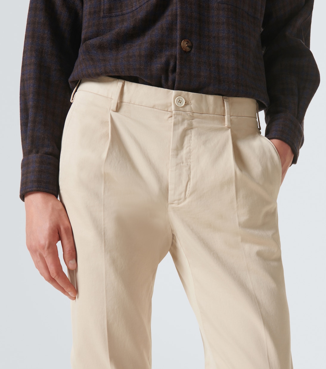 Pleated cotton tapered pants | Slowear