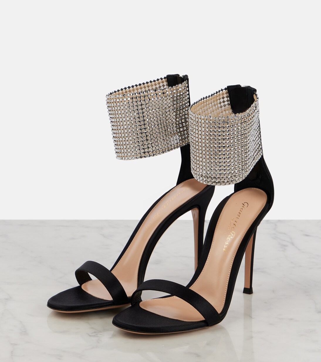 Sandalen Adore 105 aus Satin mit Kristallen | Gianvito Rossi