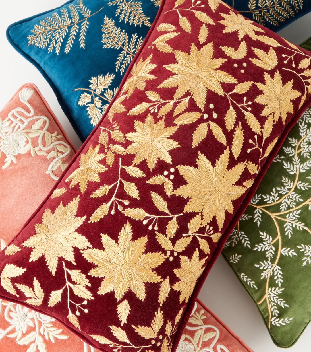 Embroidered cotton velvet cushion | Les-Ottomans