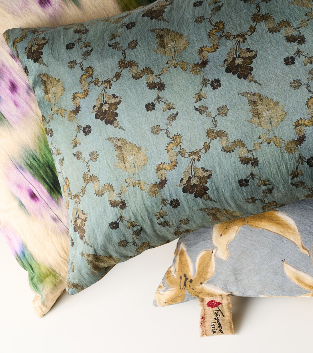 Godolia cushion | The House of Lyria