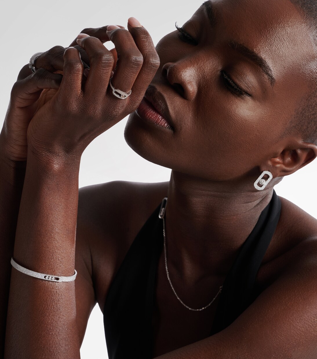 Move Uno 18kt white gold ring with diamonds | Messika