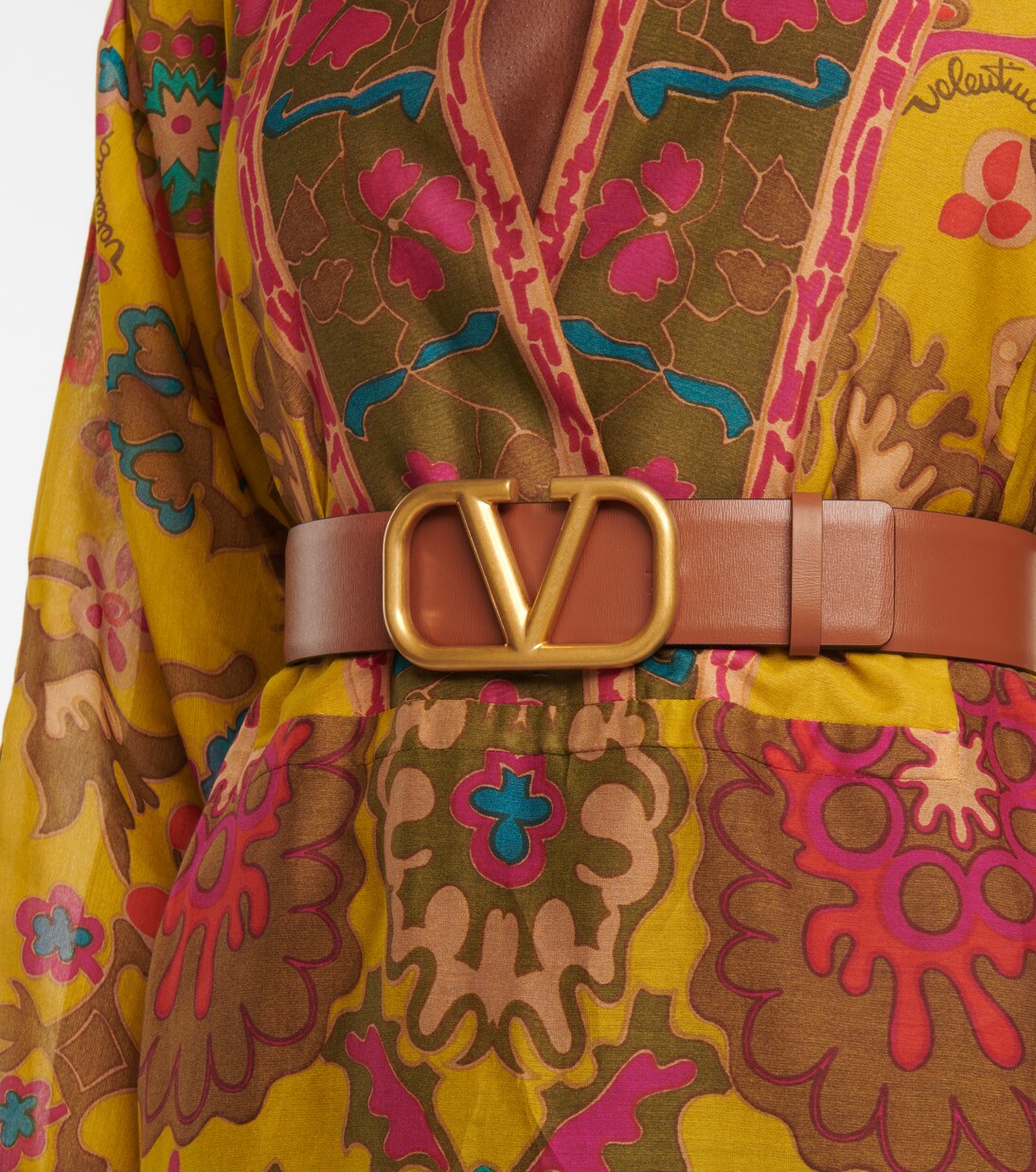 VLogo Signature 40 reversible leather belt | Valentino Garavani