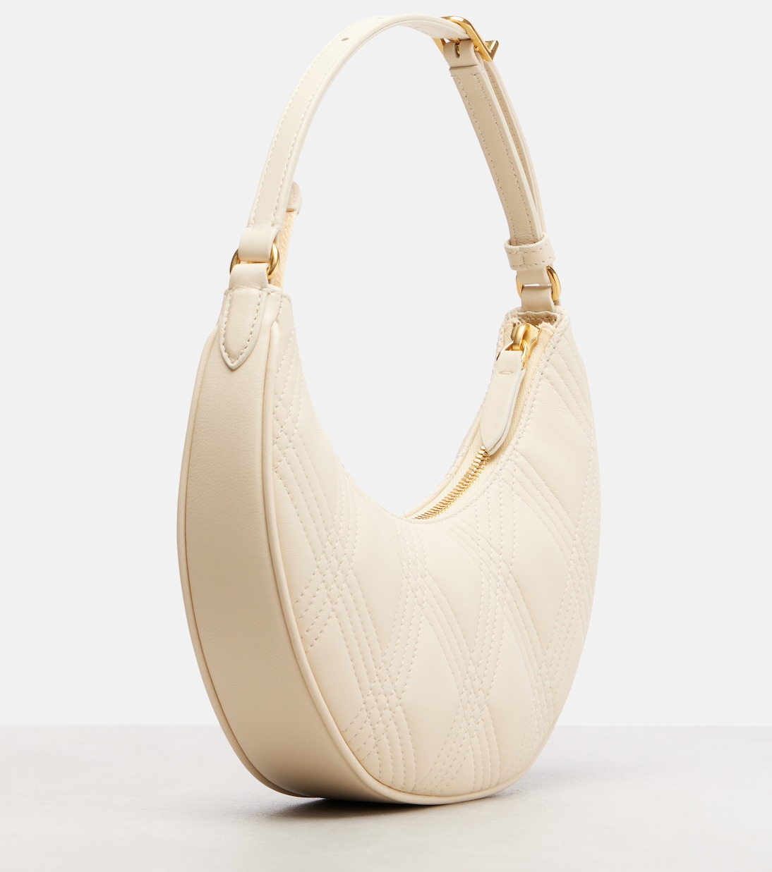 Quiltie 67 Mini leather shoulder bag | Valentino Garavani