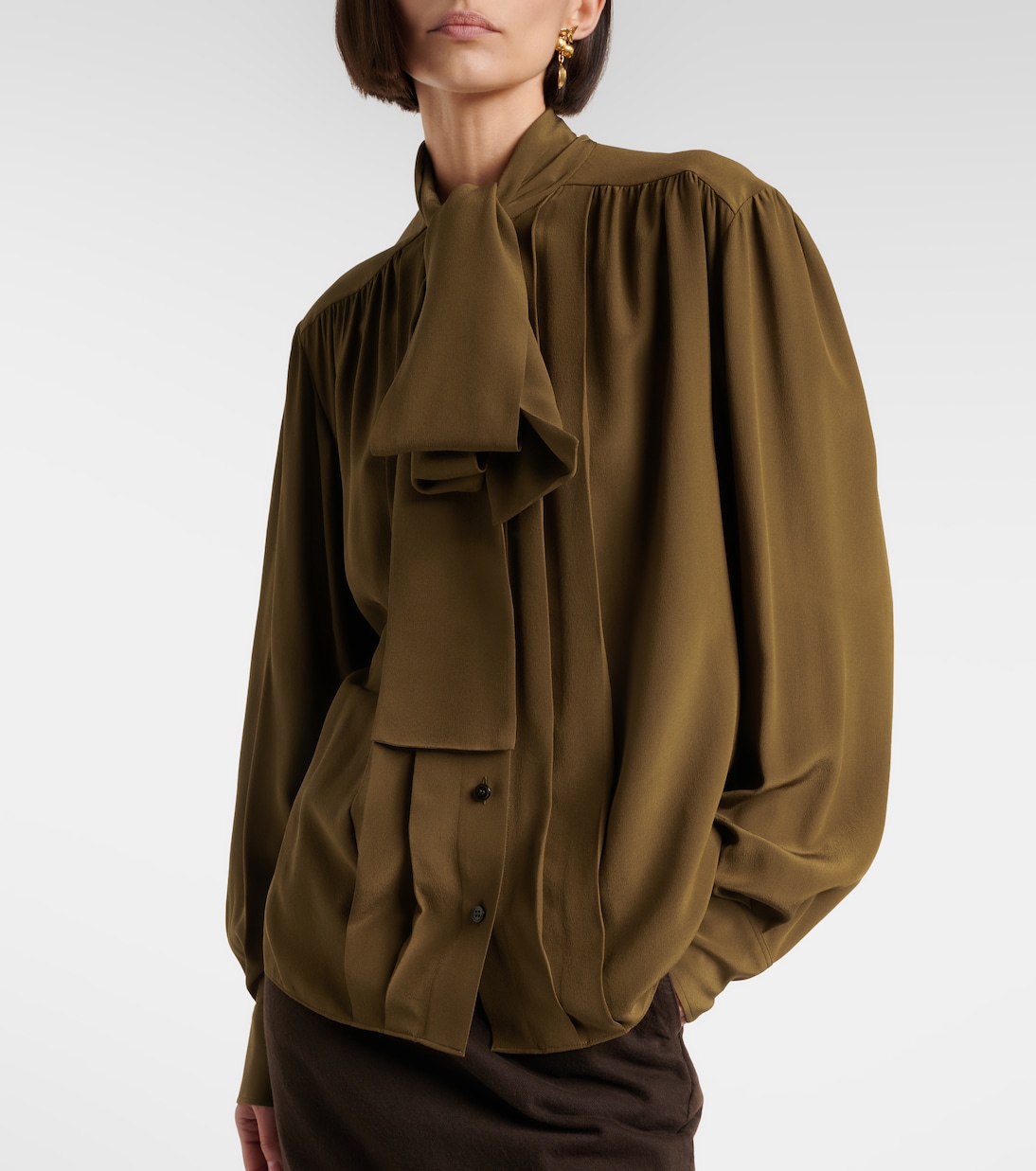 颈部系带真丝绉绸女式上衣 | Saint Laurent