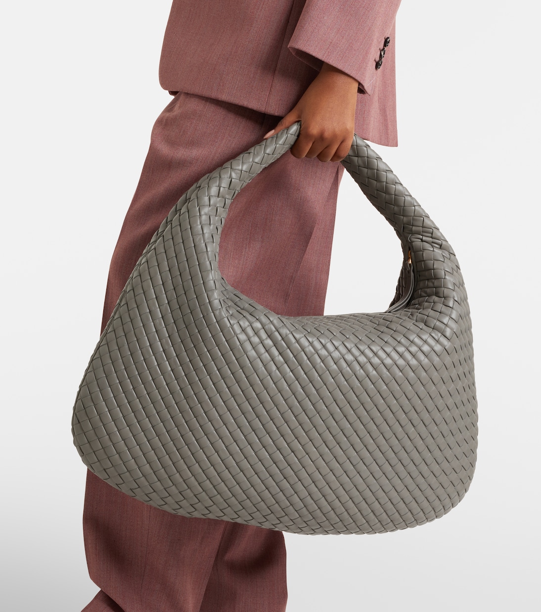 Maxi Veneta leather shoulder bag | Bottega Veneta