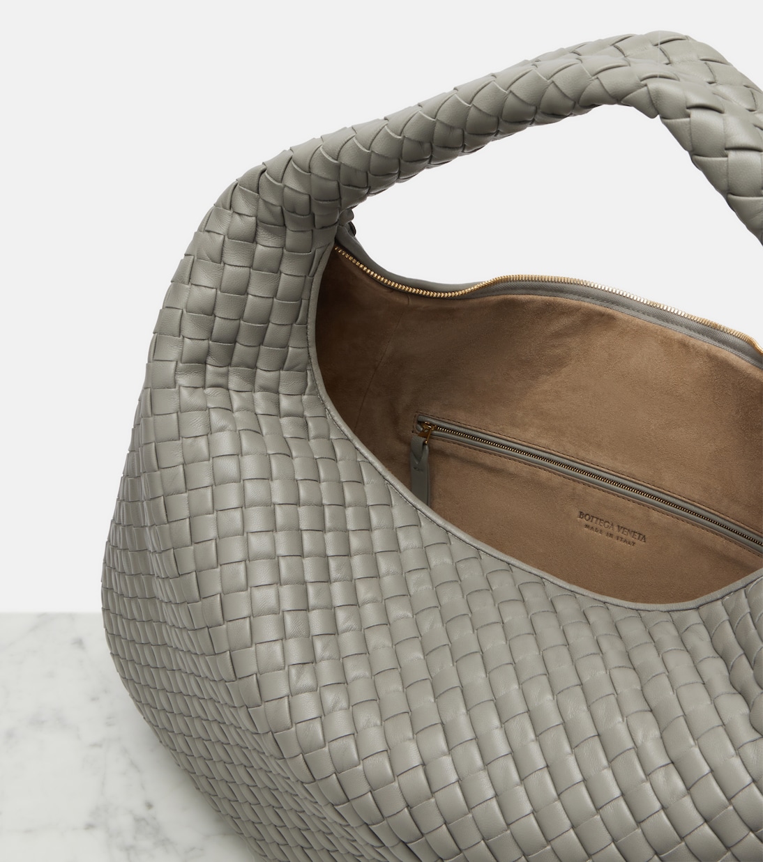 Maxi Veneta leather shoulder bag | Bottega Veneta