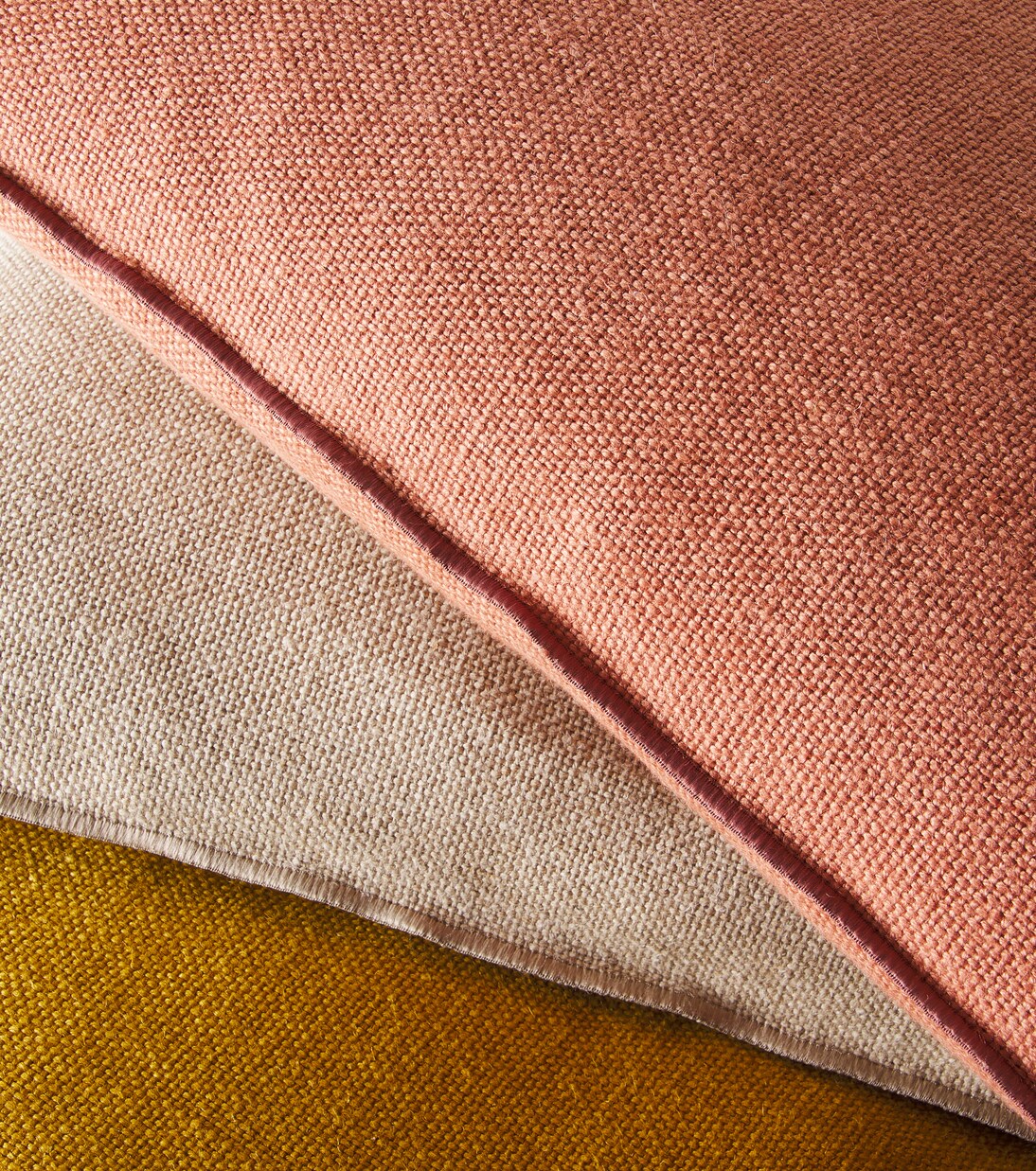 Linen cushion | Maison de Vacances