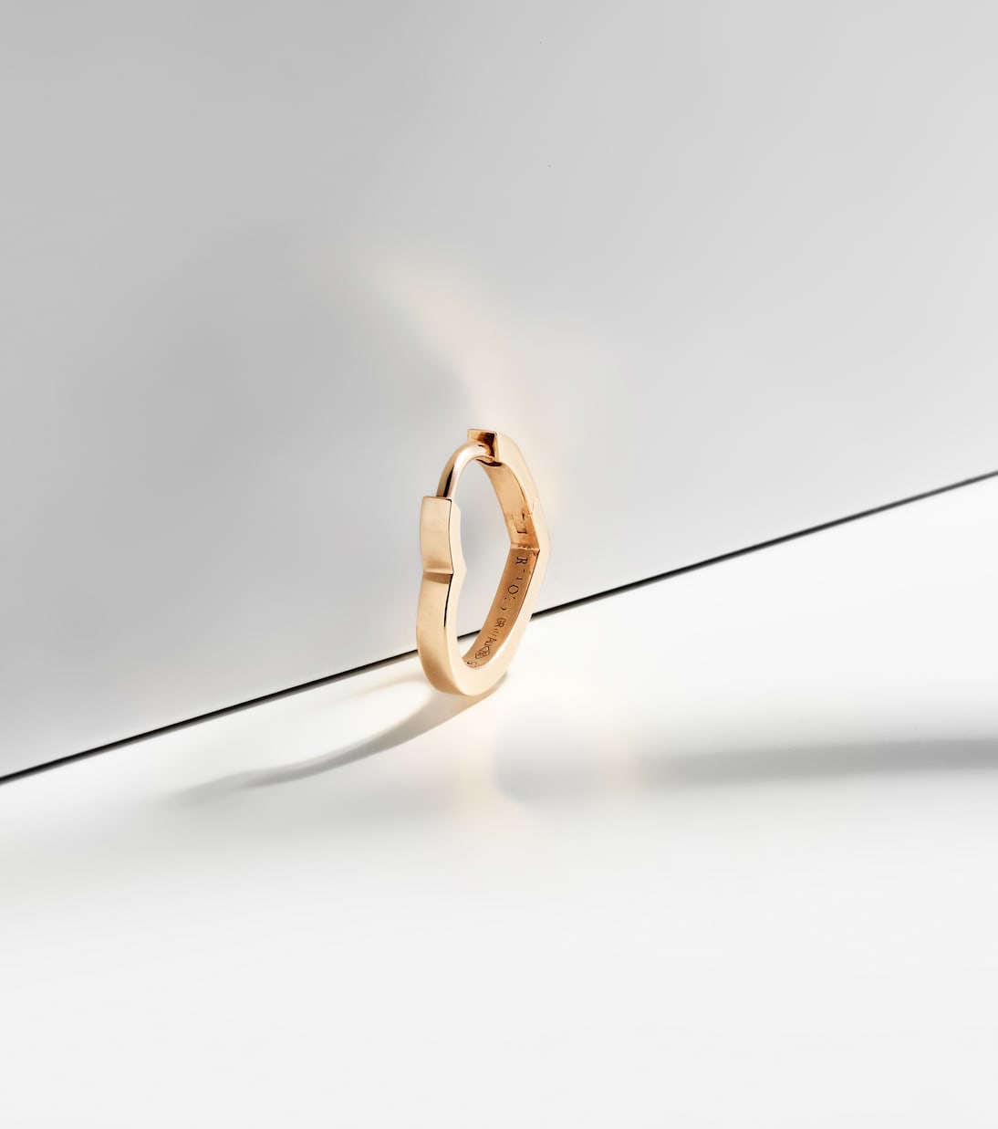 Boucle d’oreille unique Antifer Heart Small en or rose 18 ct | Repossi