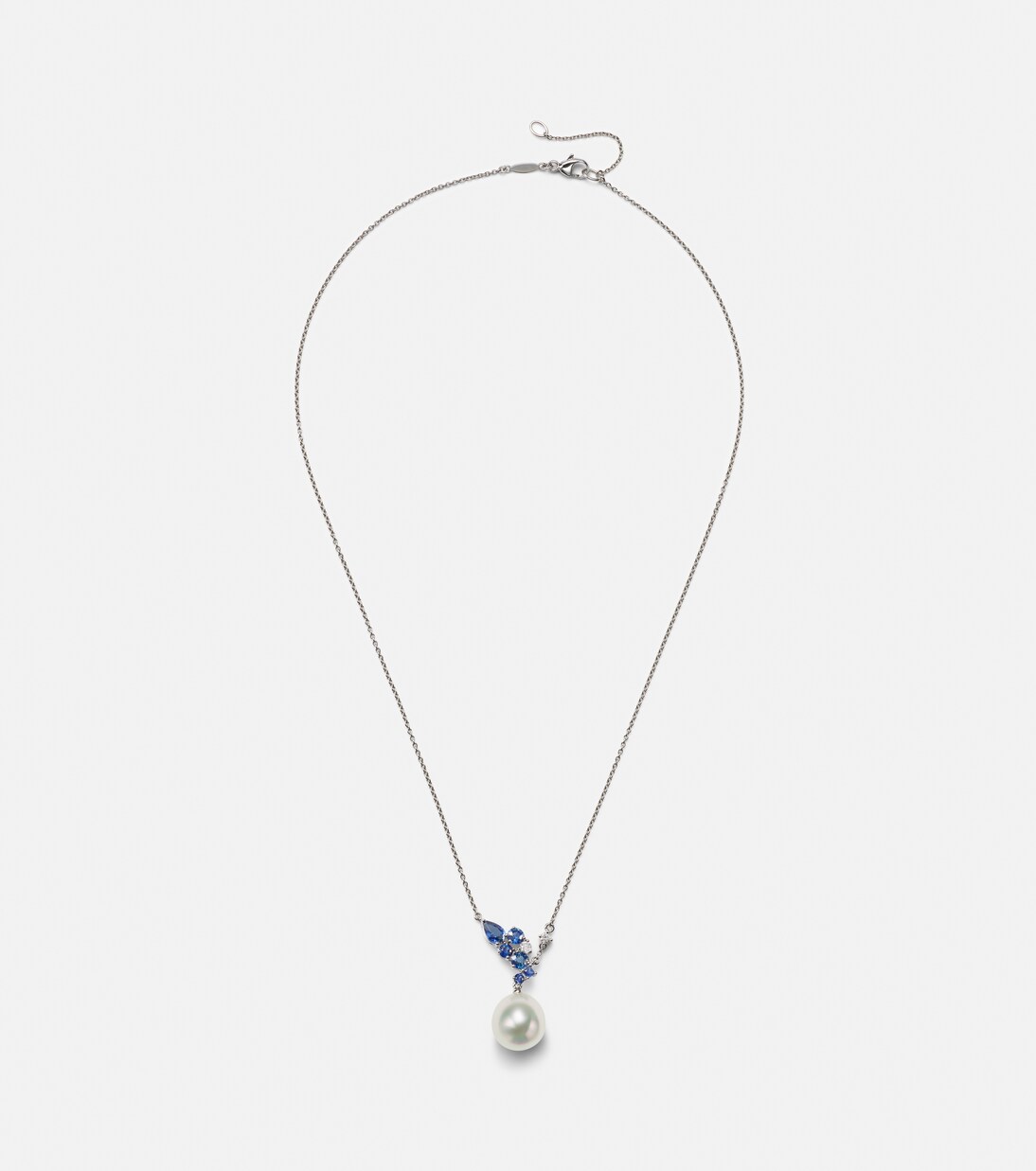 Romance 18kt white gold necklace with sapphires, diamonds, and pearl | Bucherer Fine Jewellery