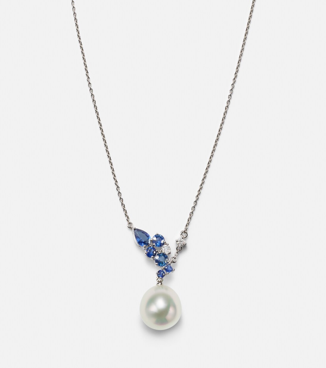 Romance 18kt white gold necklace with sapphires, diamonds, and pearl | Bucherer Fine Jewellery