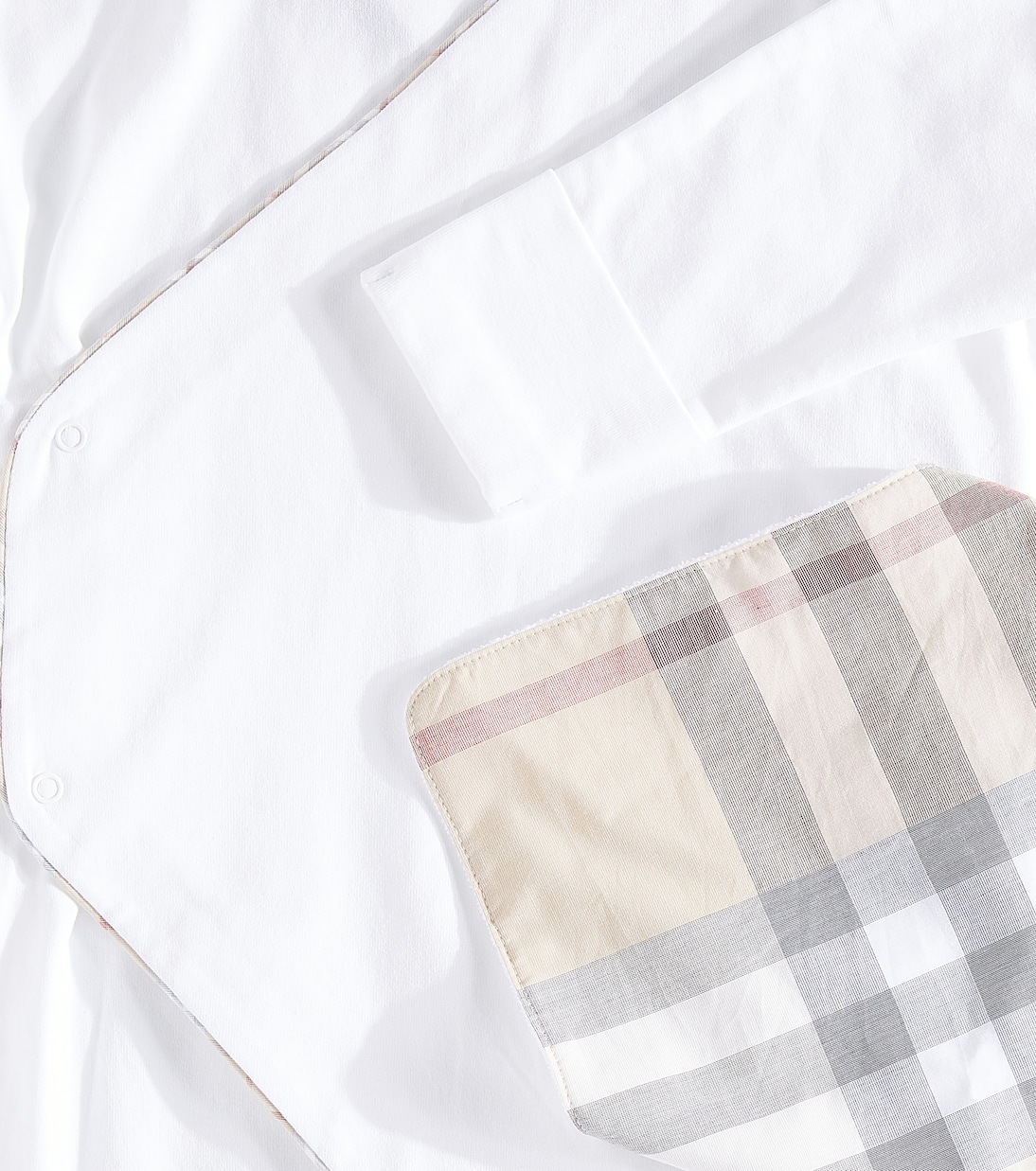 Baby - Jumpsuit corta e bavaglino in cotone | Burberry Kids