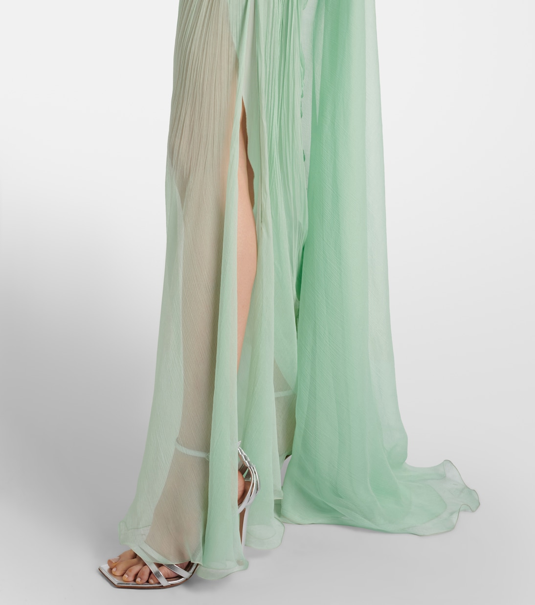 Robe Milagros | Maria Lucia Hohan