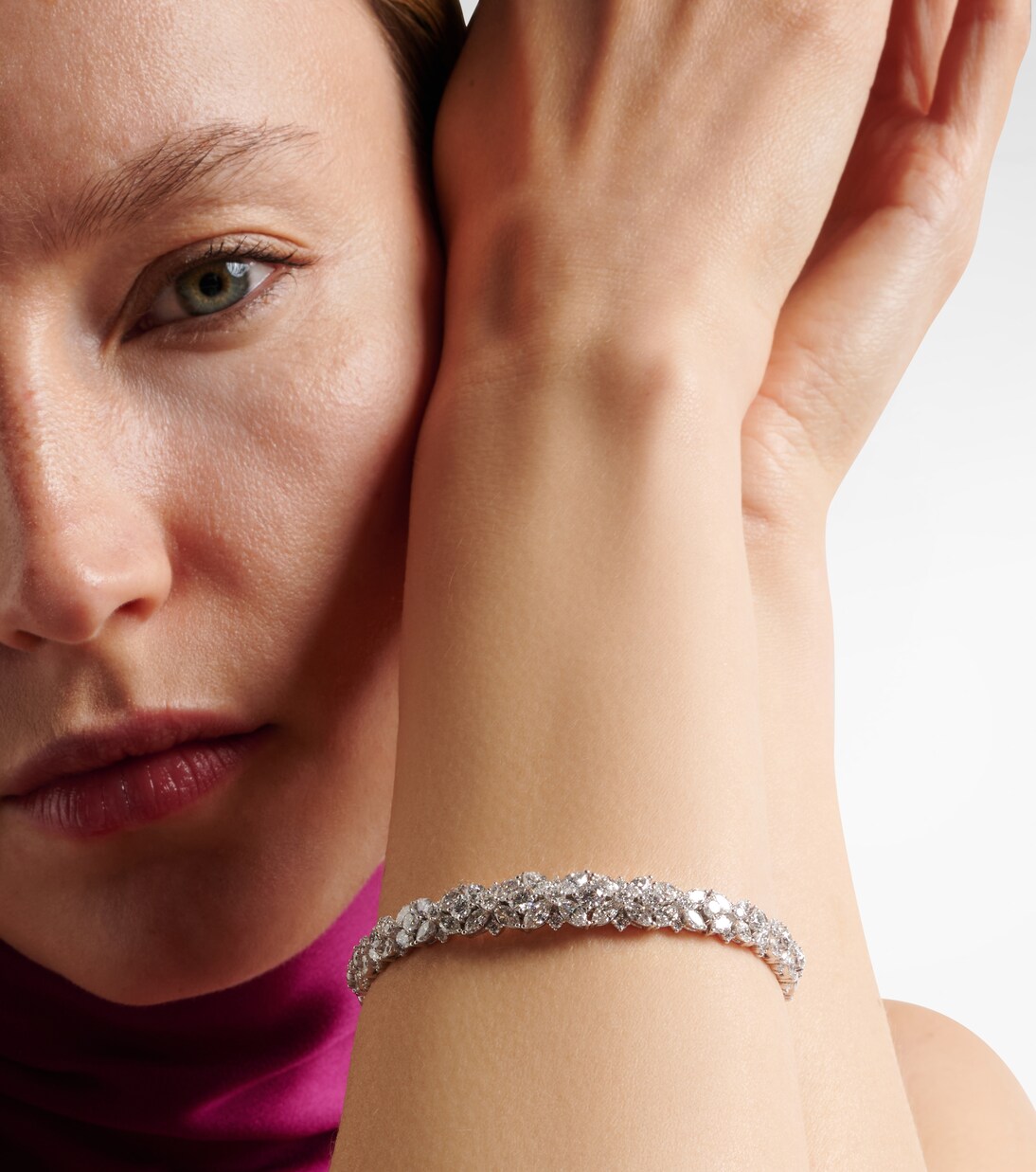 Armreif Y-Couture aus 18kt Weißgold mit Diamanten | Yeprem