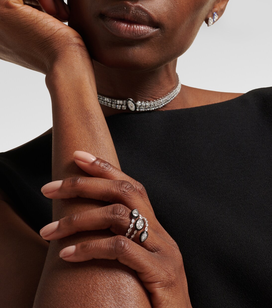 Saturn 18kt white gold ring with diamonds  | Kamyen