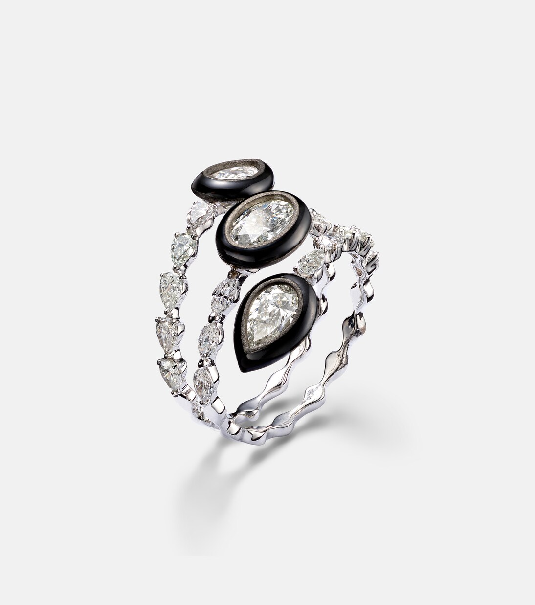 Saturn 18kt white gold ring with diamonds  | Kamyen