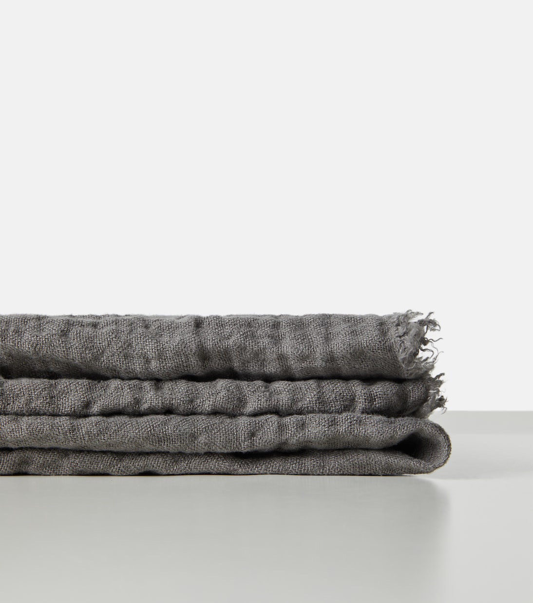 Tassel-detail linen blanket | Once Milano