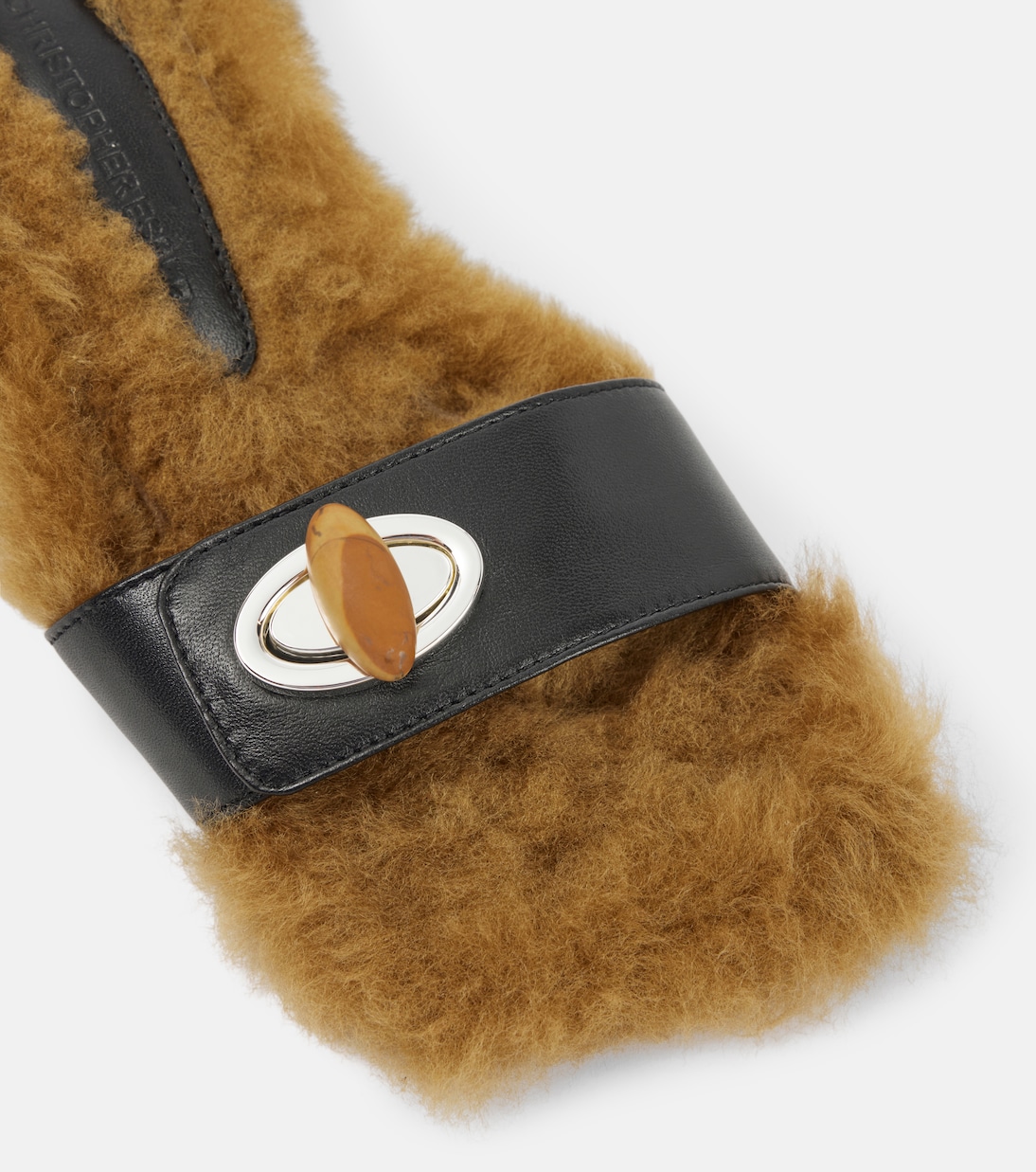 Pantoletten Turnlock mit Shearling | Christopher Esber