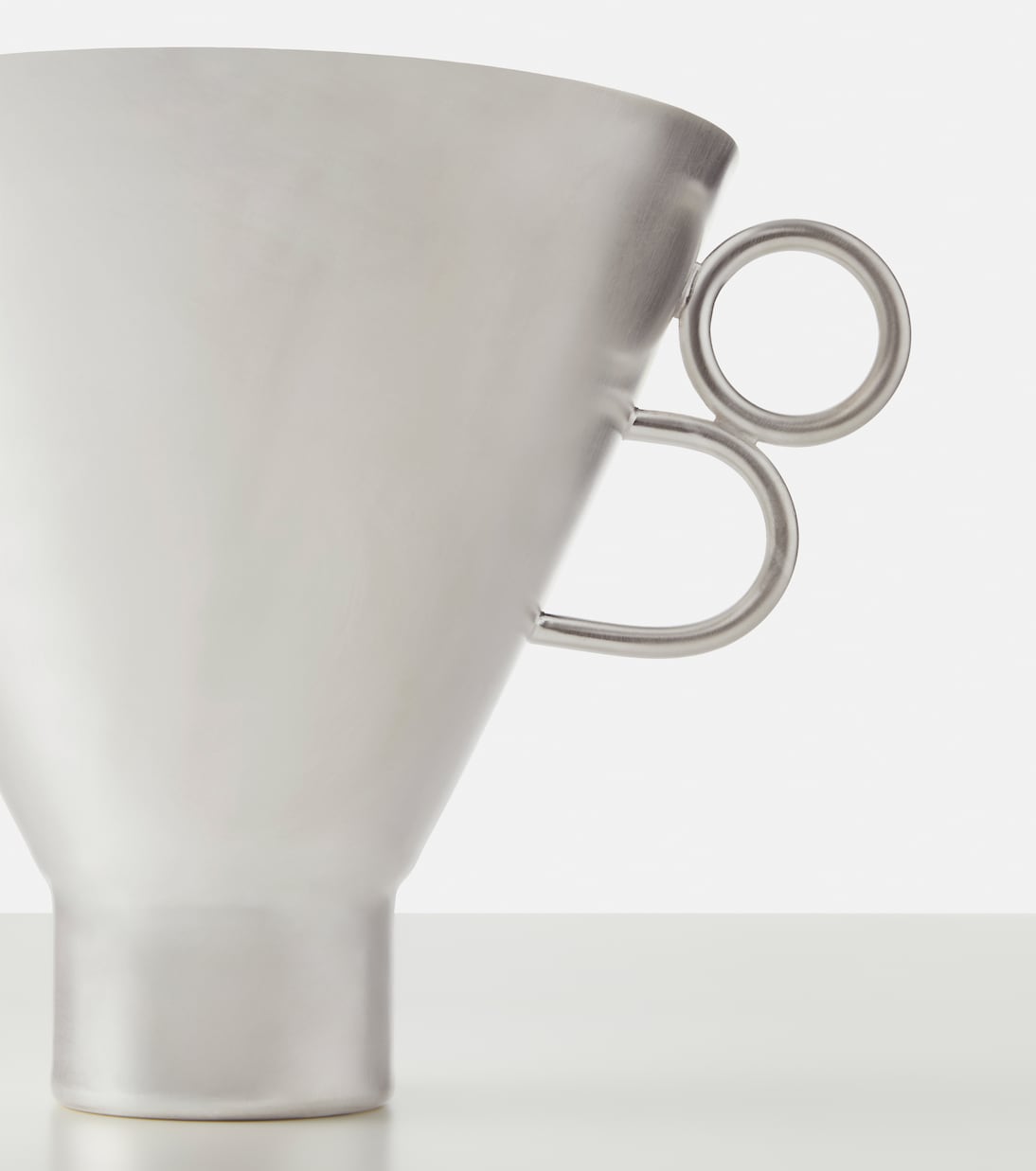 Vaso silver-plated metal vase | Natalia Criado